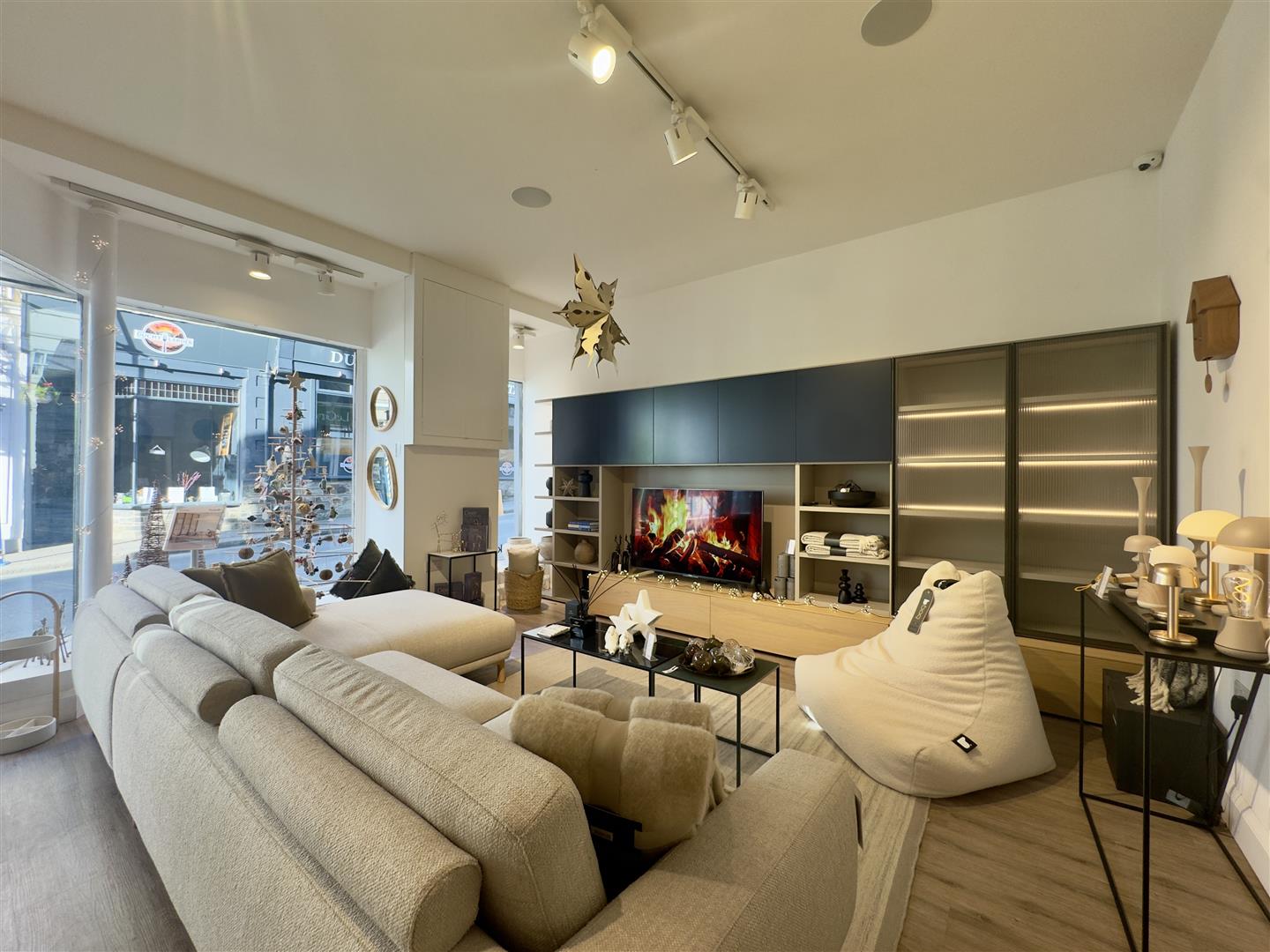 Molesworth Street, Wadebridge photo - 3